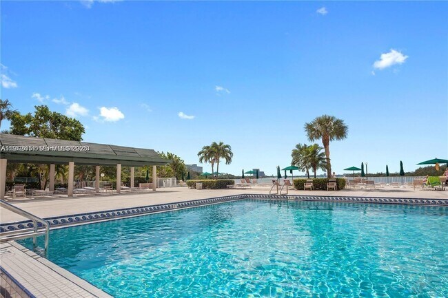 Photo - 500 Bayview Dr Unit 1825