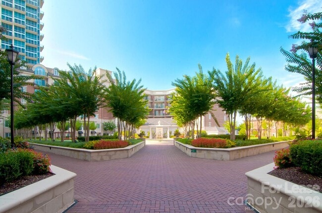 Photo - 300 W 5th St Unit 521