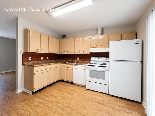 Photo - 1009 Hondo Ave