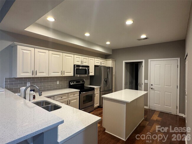 Photo - 2416 Coltsview Ln