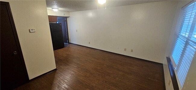 Photo - 635 Whitham Ave Unit 7