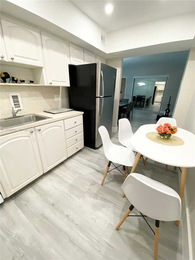 Photo - 4001 S Ocean Dr Unit 4M