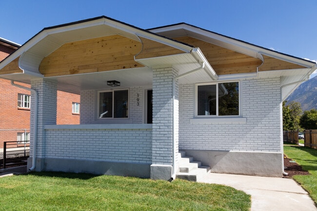 Building Photo - 193 S 400 W Unit 1