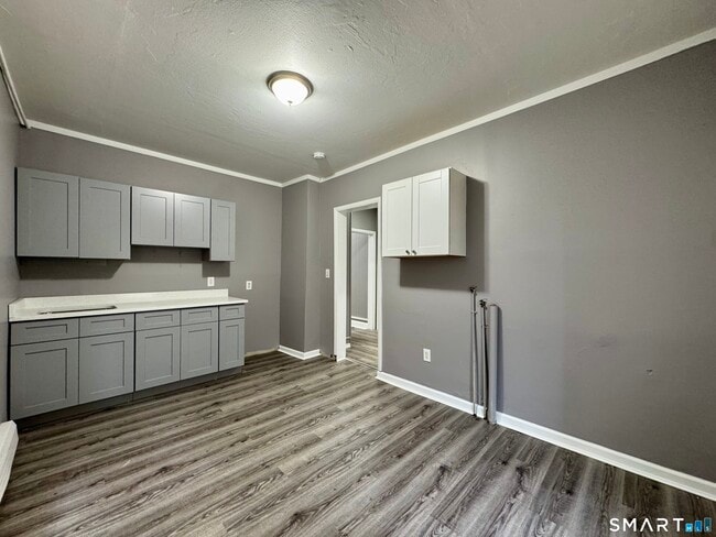 Photo - 1102 E Main St Unit 1