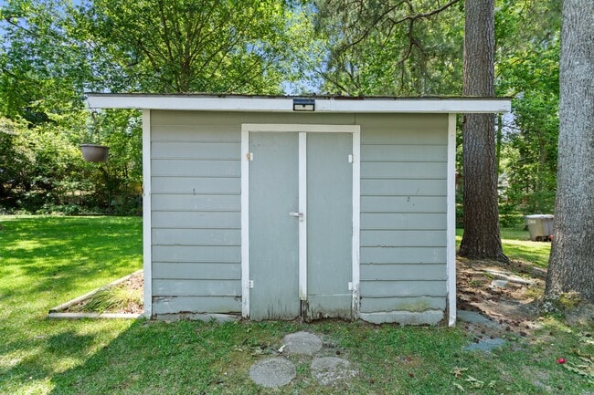 Photo - 1601 Homestead Rd