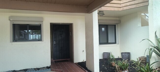 Building Photo - 1611 Minutemen Causeway Unit 111LL Rental