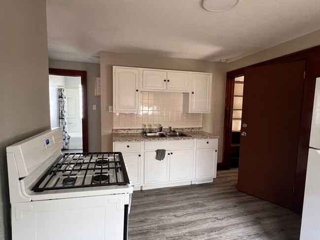 Building Photo - 3264 N 37th St Unit 3266 N 37th St Rental