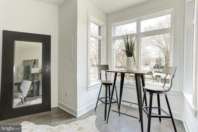 Photo - 1220 Potomac Ave SE Unidad 7