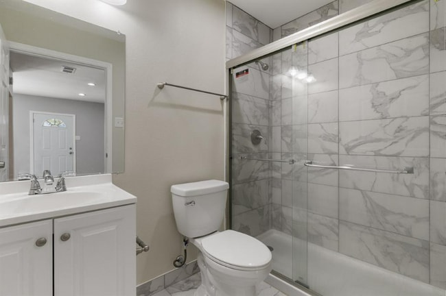 8814 Pine Forest Dr Unit Apartment