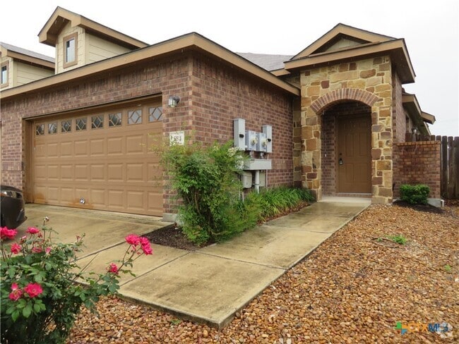 Building Photo - 681 Creekside Cir Rental