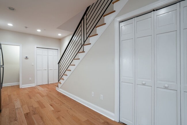 Photo - 724 N 3rd St Unit 2F