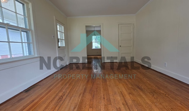 Photo - 1313 Holman St