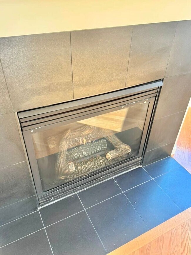 Photo - 7114 California Ave SW