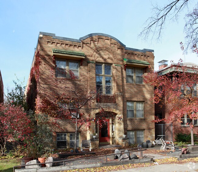 Primary Photo - 3512 Emerson Ave S Apartments