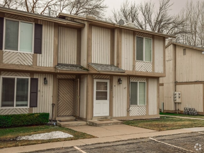 Building Photo - 1251 N 400 E Rental