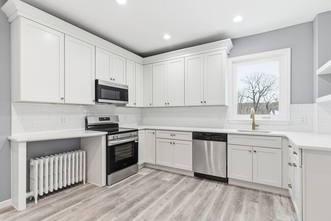 Photo - 20 McGregor Ave Unit 1