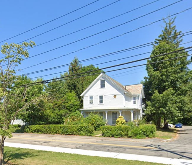 Building Photo - 385 Grant St