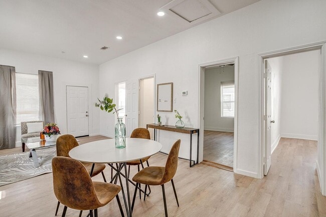 Photo - Charming Renovated 3-bedroom, 2-bathroom h...