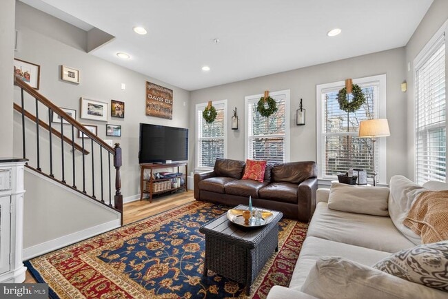 Photo - 724 Hendrix Ave