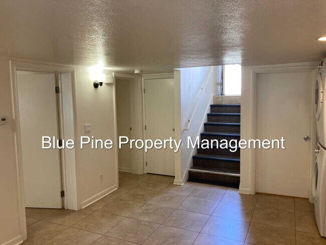 1344 N Main St Unit B