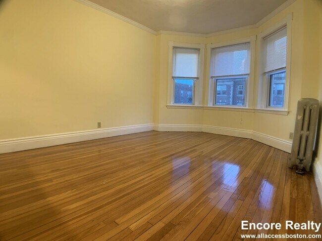 Photo - 120 Peterborough St Unidad 11