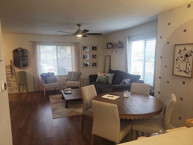 Photo - 4459 Clairemont Dr