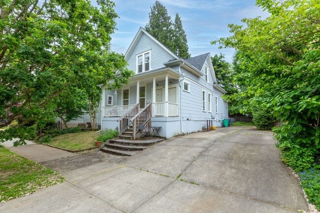 Photo - 714 SE 19th Ave Unit 1