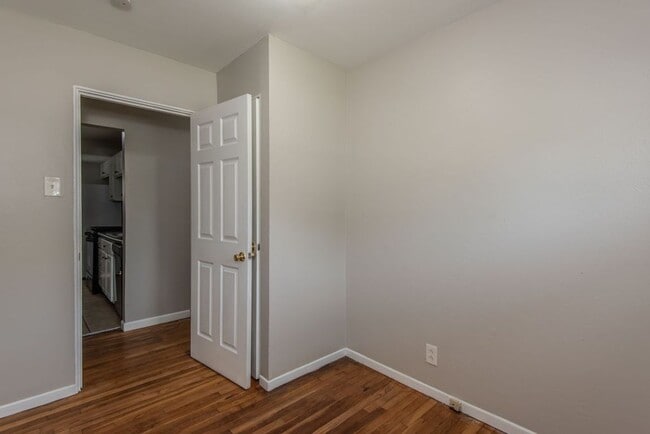 Photo - 104 Glen Garry Rd