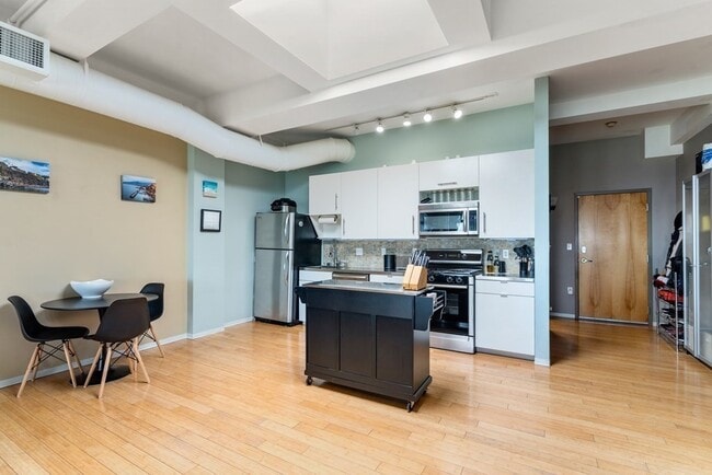 Photo - 156 Porter St