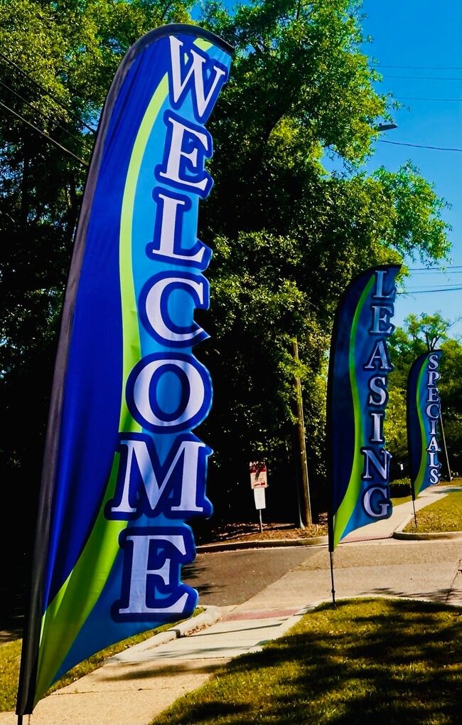 Photo - Four Seasons