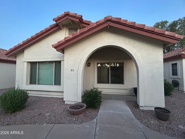 Photo - 1120 N Val Vista Dr