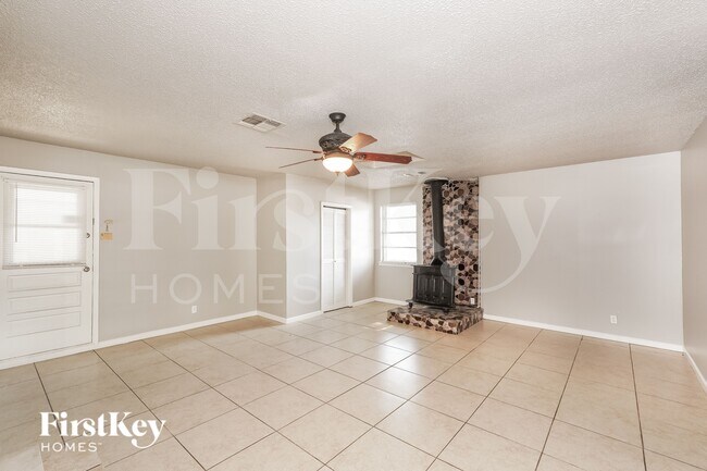 Photo - 2202 Fairfax Dr