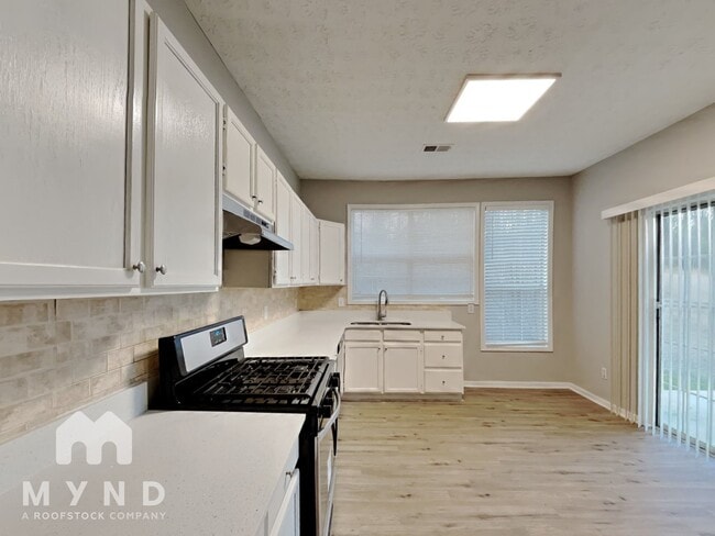 Photo - 2587 Riverwood Spring