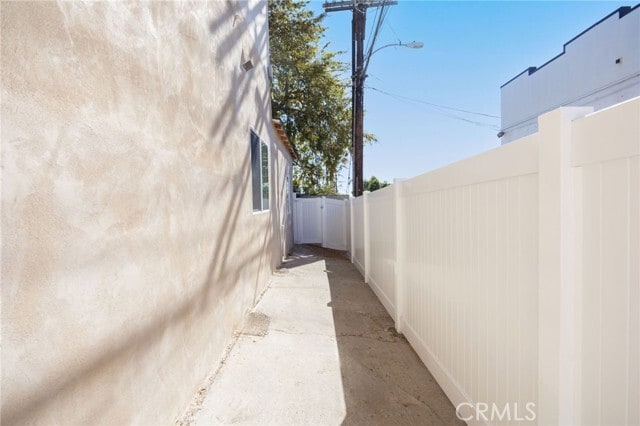 Photo - 1375 N Mentor Ave