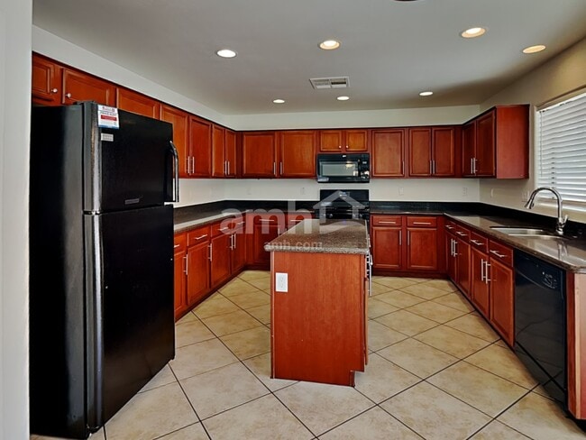 Photo - 7225 W Williams St