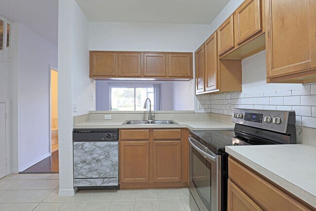 Photo - Cypress Landing 10033 Unidad 10033 Spyglass Hill Lane