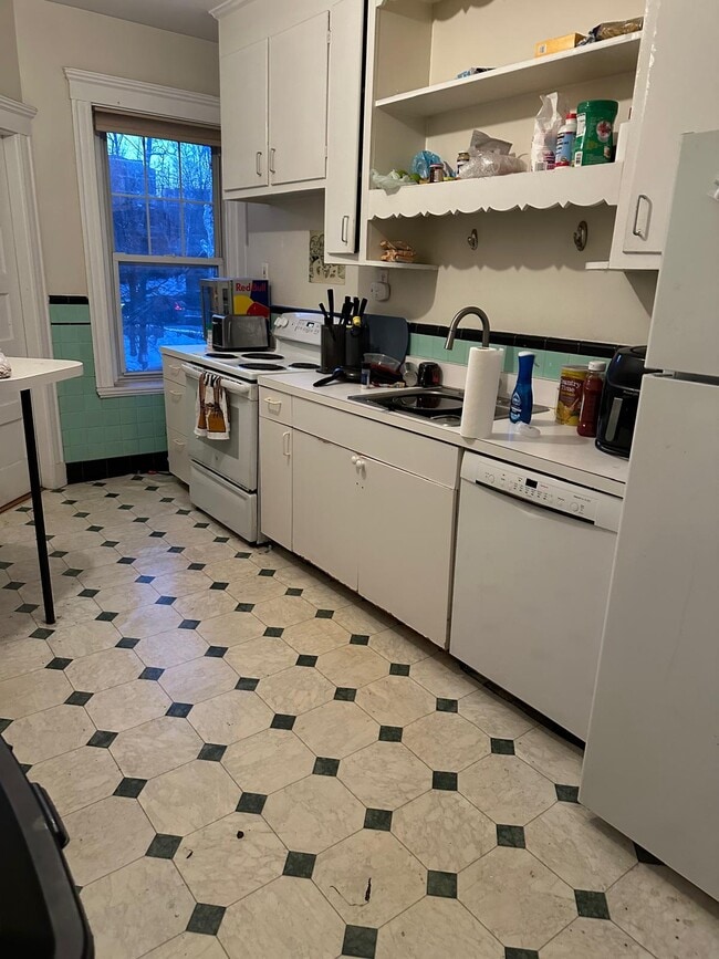Photo - 1243 Beacon St Unit 3