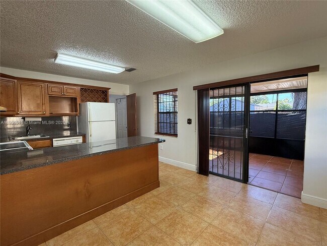 Photo - 1048 NW 32nd Pl