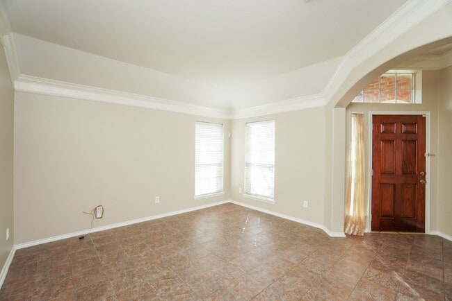 Photo - 415 Sterling Heights Ln