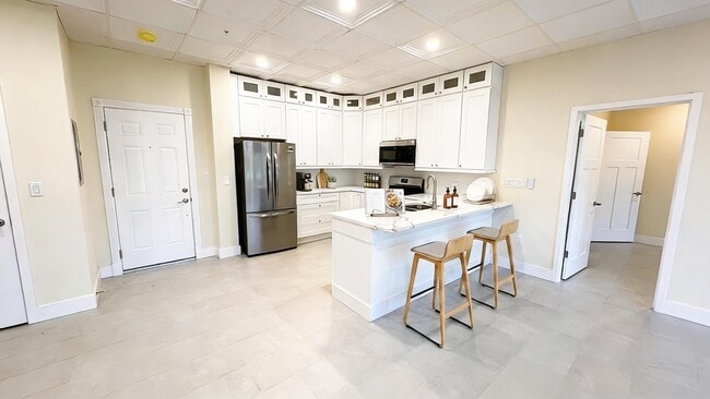 Photo - 15950 Bay Vista Dr Unit 202