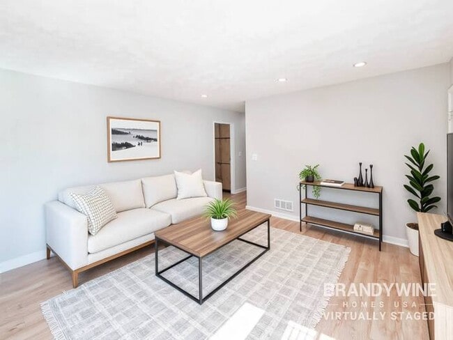 Photo - 2960 Preston Dr