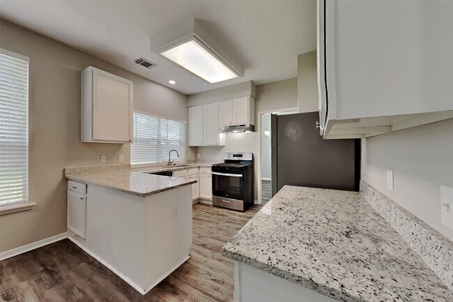 Photo - 22923 Rainbow Bend Ln