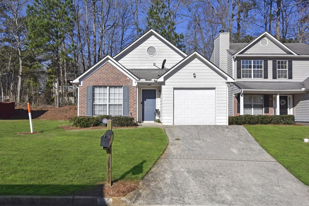 Photo - 804 Hillandale Ln