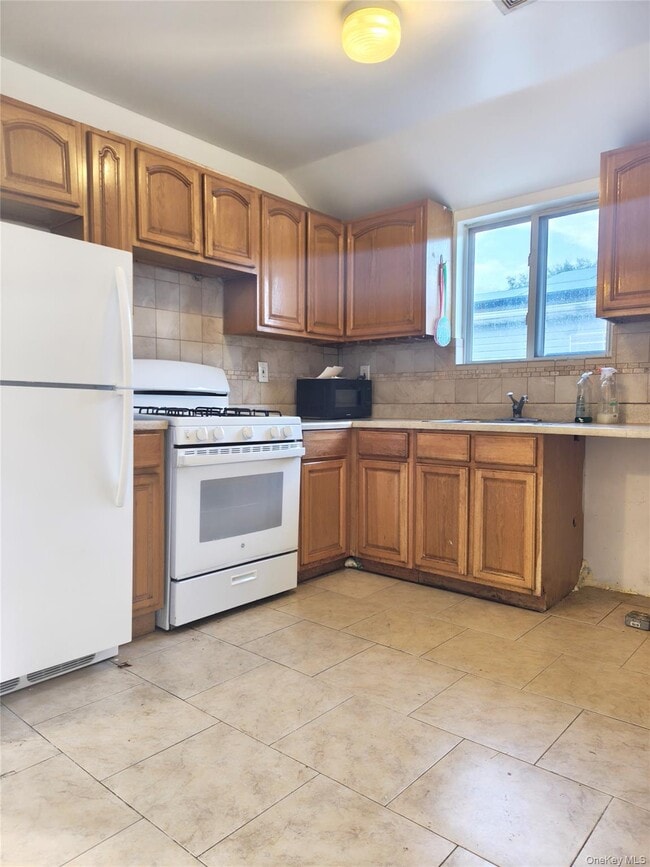 Photo - 128-19 146th St Unit 2nd Flr