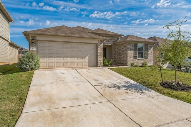 821 Bahia Pl