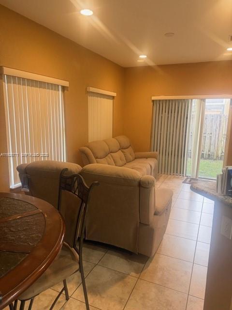 Photo - 1896 SE 15th St