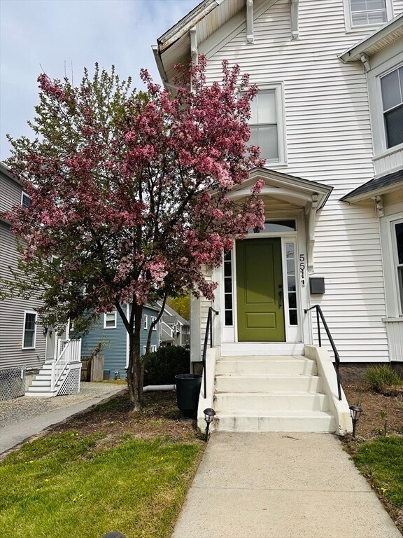 Photo - 55 W Central St