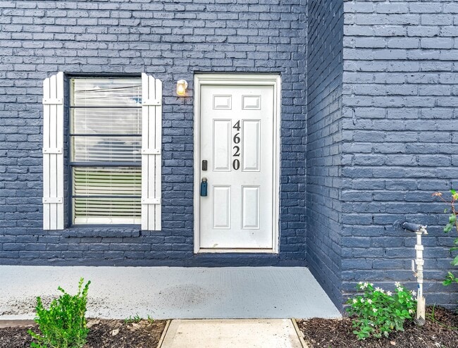 Photo - 4620 W Orange St