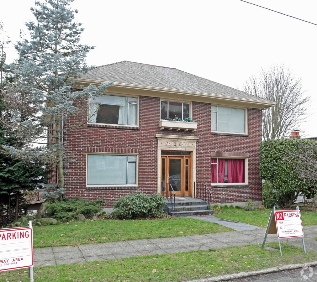 Photo - Lake Vista Apartments