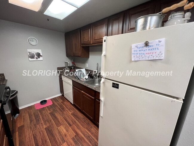Photo - AVAILABLE AUGUST - Upstairs San Luis Obispo Condo - 2 Bedroom / 1 Bathroom Unit D